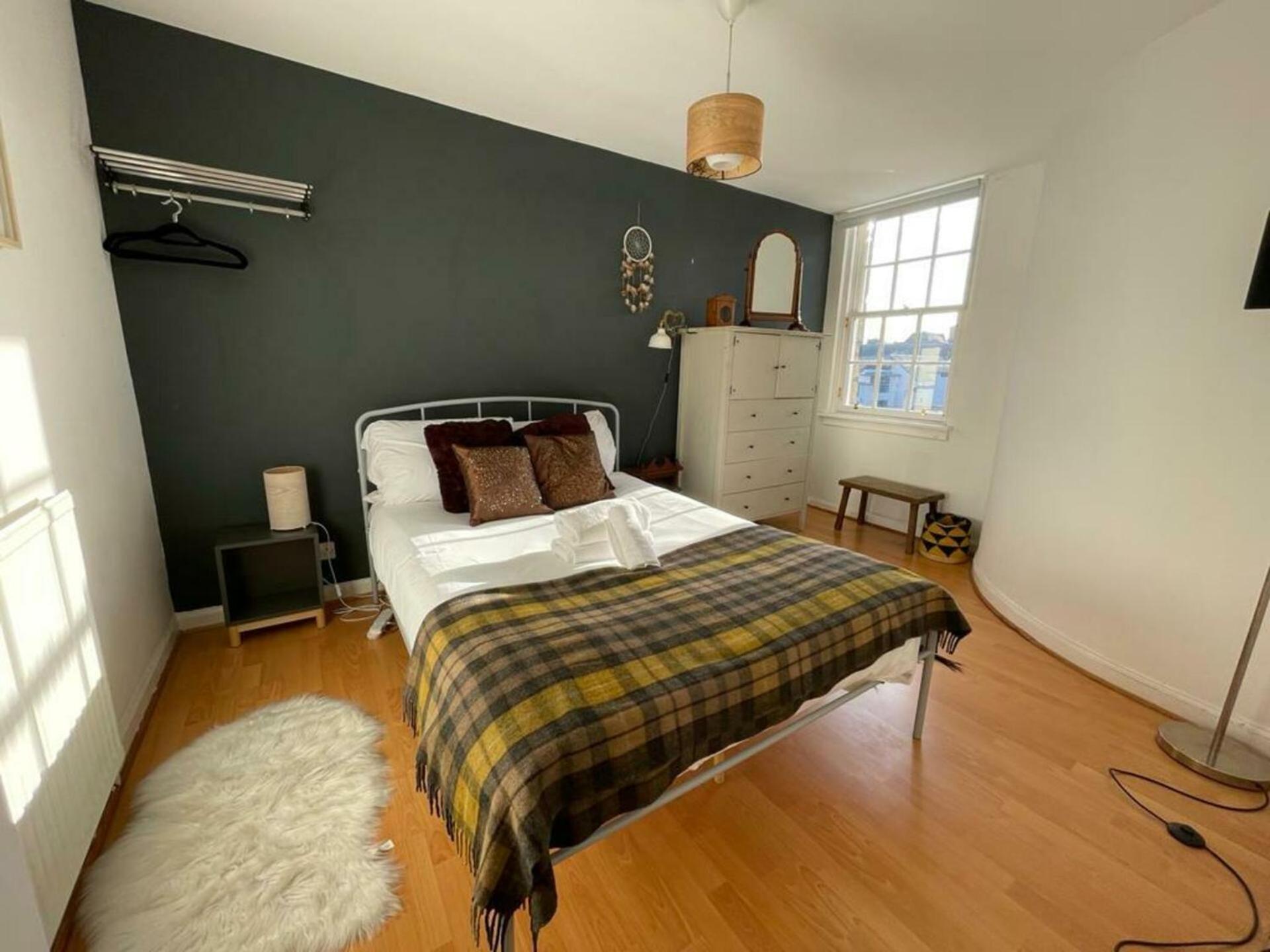 Charming 3 Bedroom Apartment In The Heart Of Vibrant Old Town EDI Exterior foto